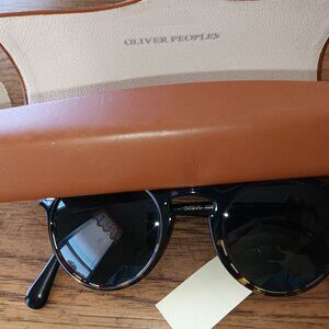 Oliver Peoples Preowned Sun GlassesOV5217S Gregory Peck Sun 47 23 150 3P